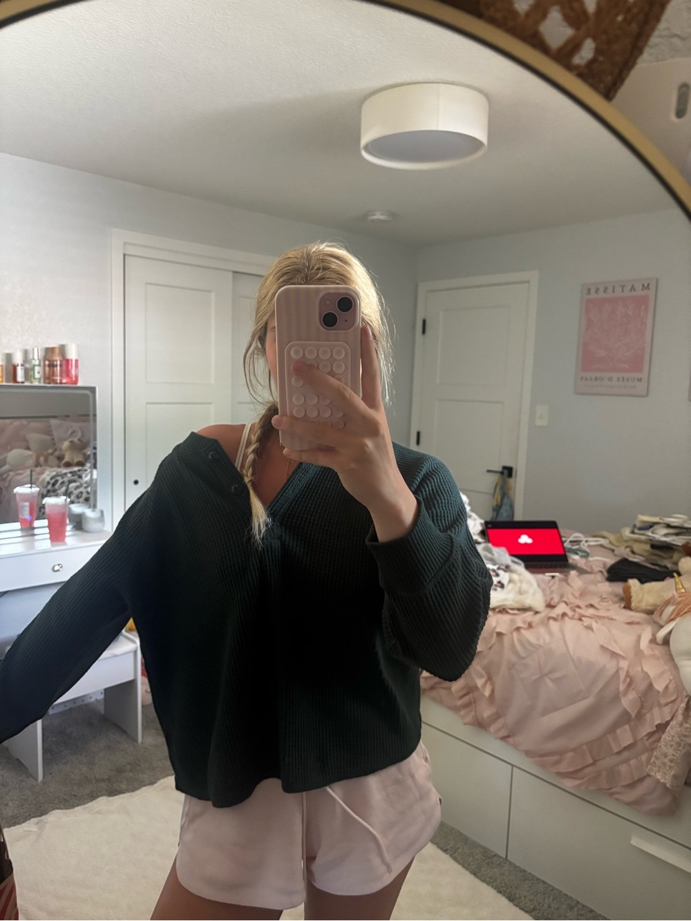 Old Navy Olive Green Waffle Knit V‑Neck Sweater